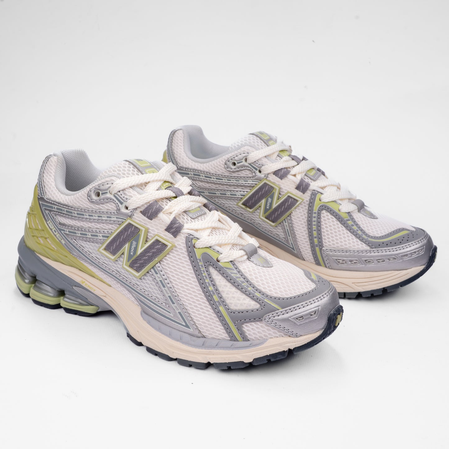 New Balance 1906R Silver Metallic Sneakers