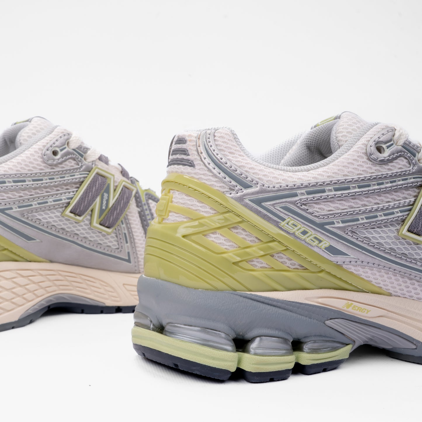 New Balance 1906R Silver Metallic Sneakers