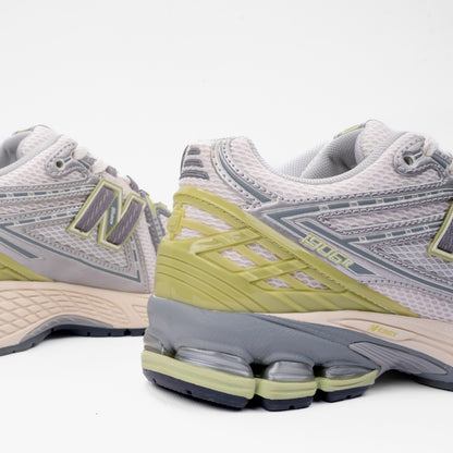 New Balance 1906R Silver Metallic Sneakers