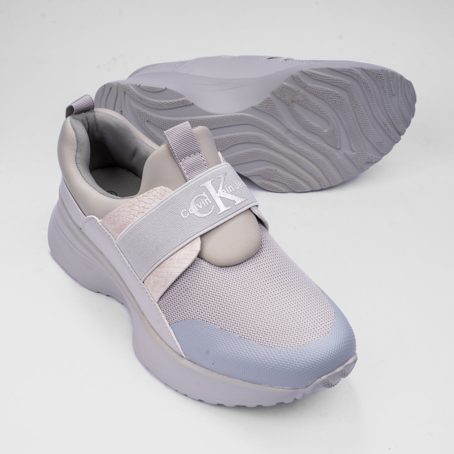 Calvin Klein Classic Minimalist Sneakers