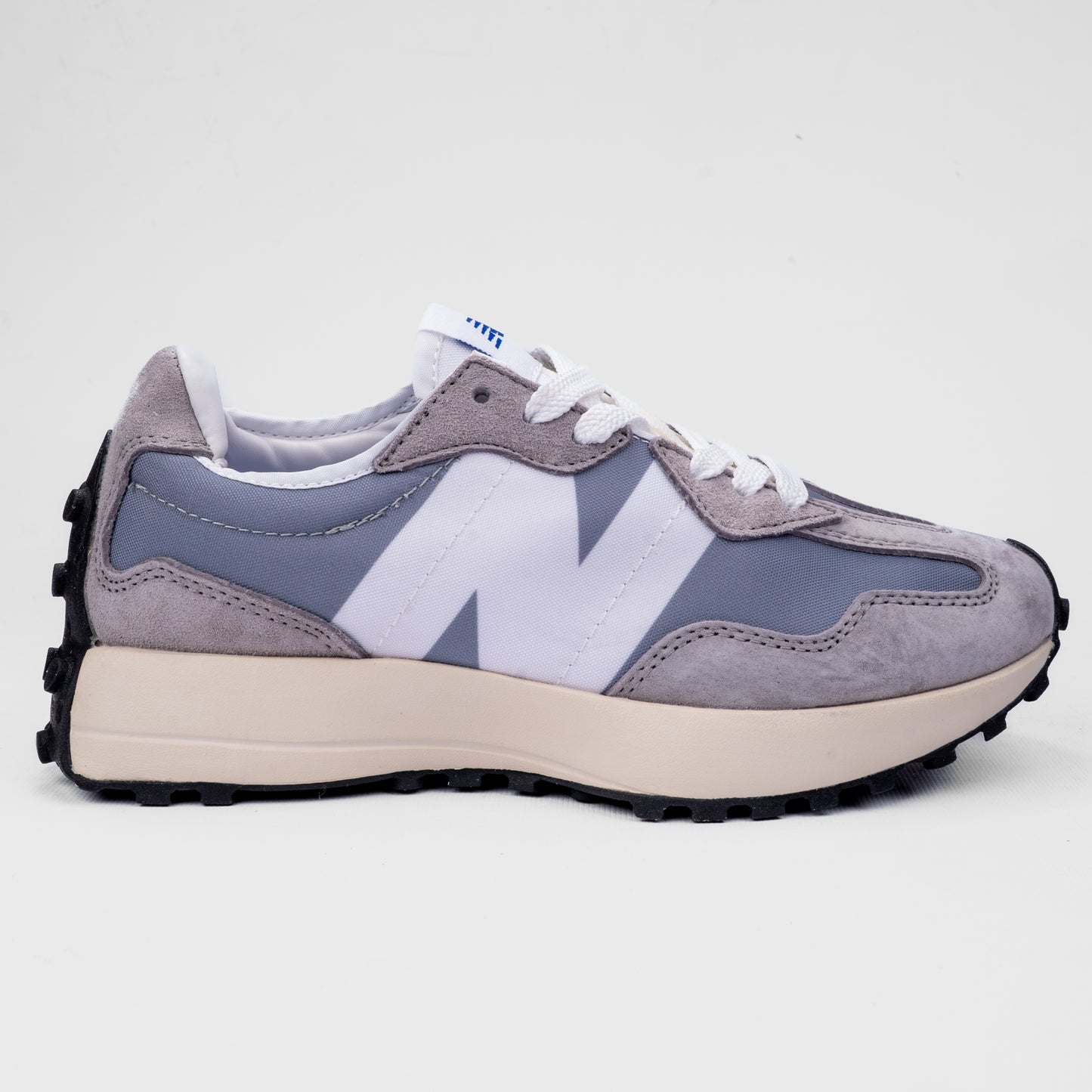 New Balance 327 Retro Sneakers