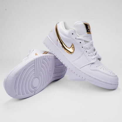 Air Jordan 1 Low Classic Sneakers