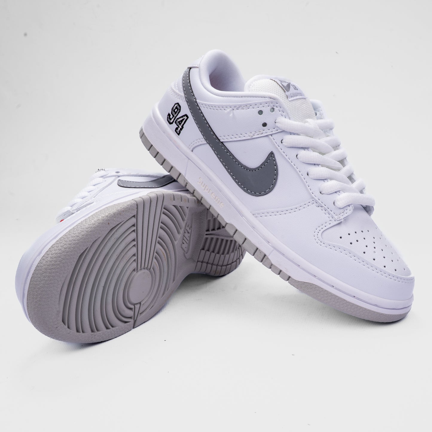 Nike SB Dunk Low x Supreme '94 White